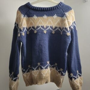 Unique Vintage Navy and Tan Crew Neck Sweater